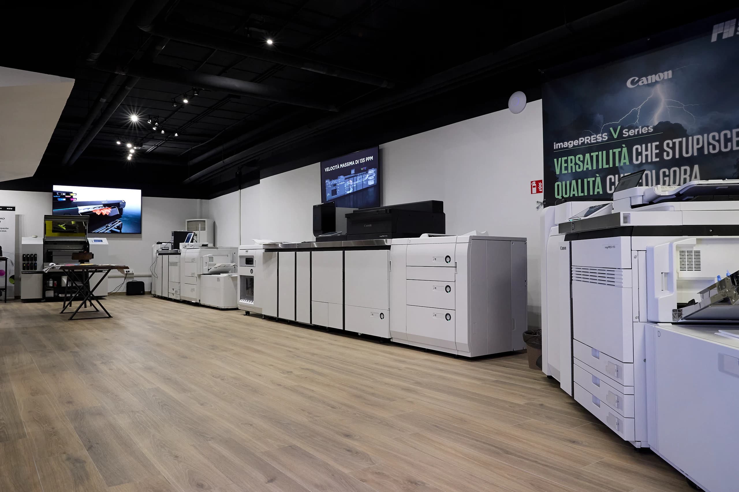Dimostrazione Pan System nell'Experience Center con tecnologie di stampa professionali