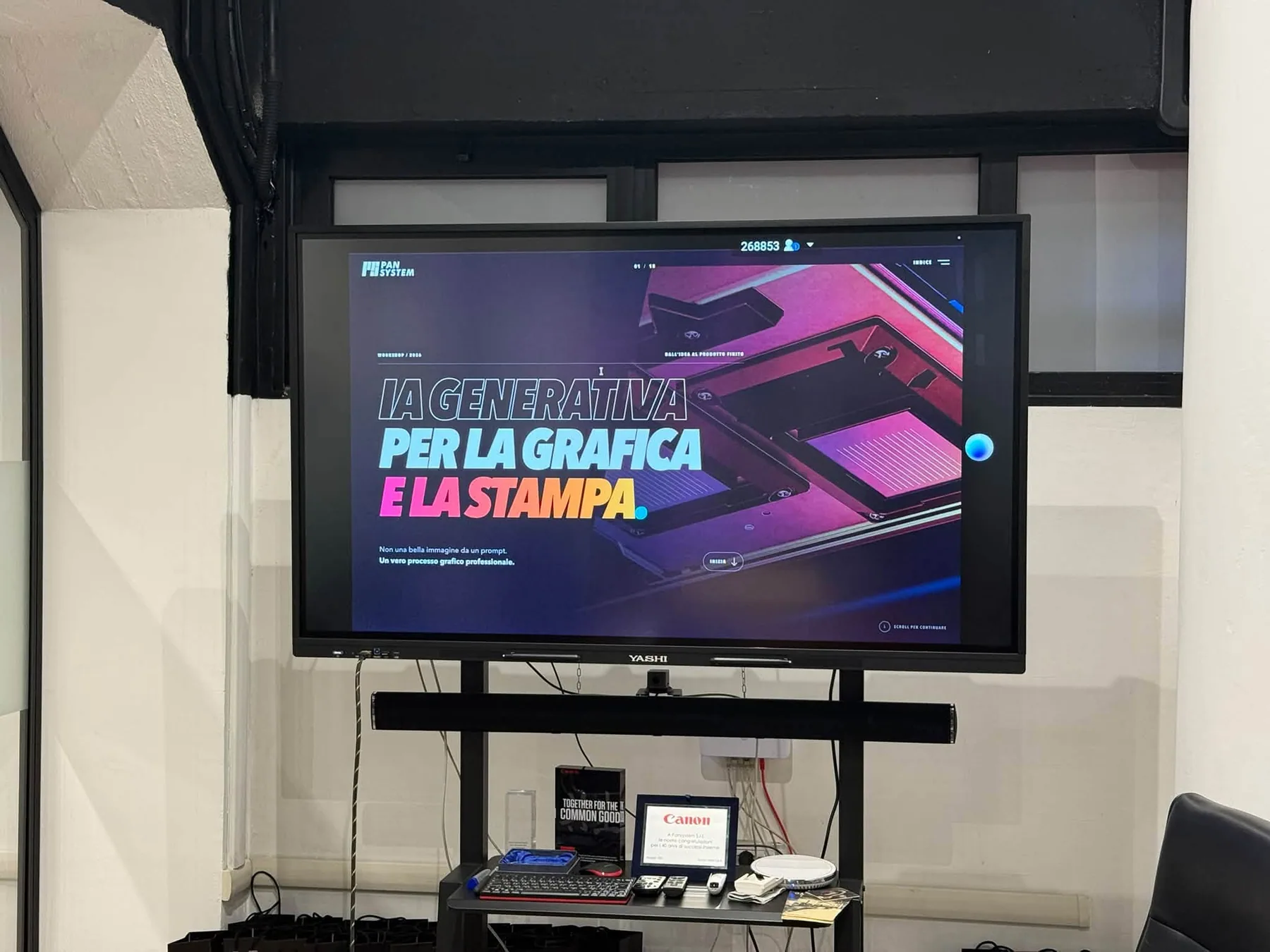 Schermo con la presentazione IA generativa per la grafica e la stampa