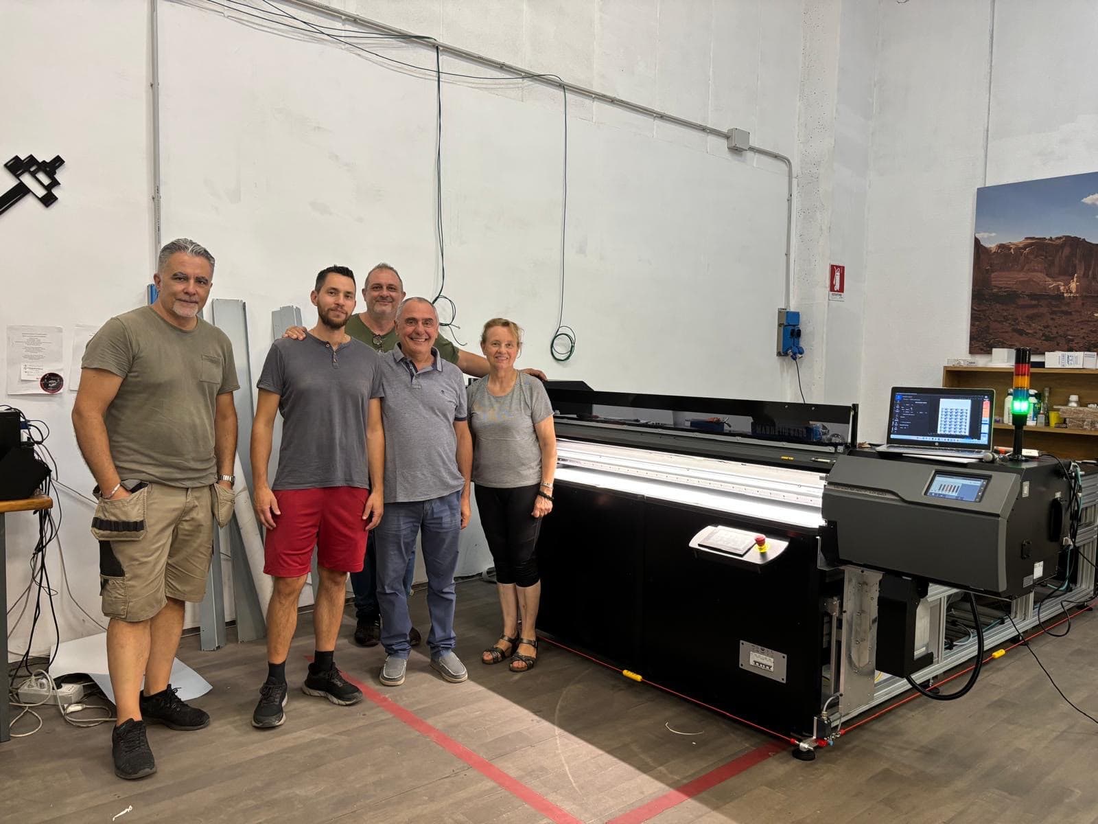 Roland VersaOBJECT LO-640 F3 installata da Pan System presso BC Graph a Pomezia