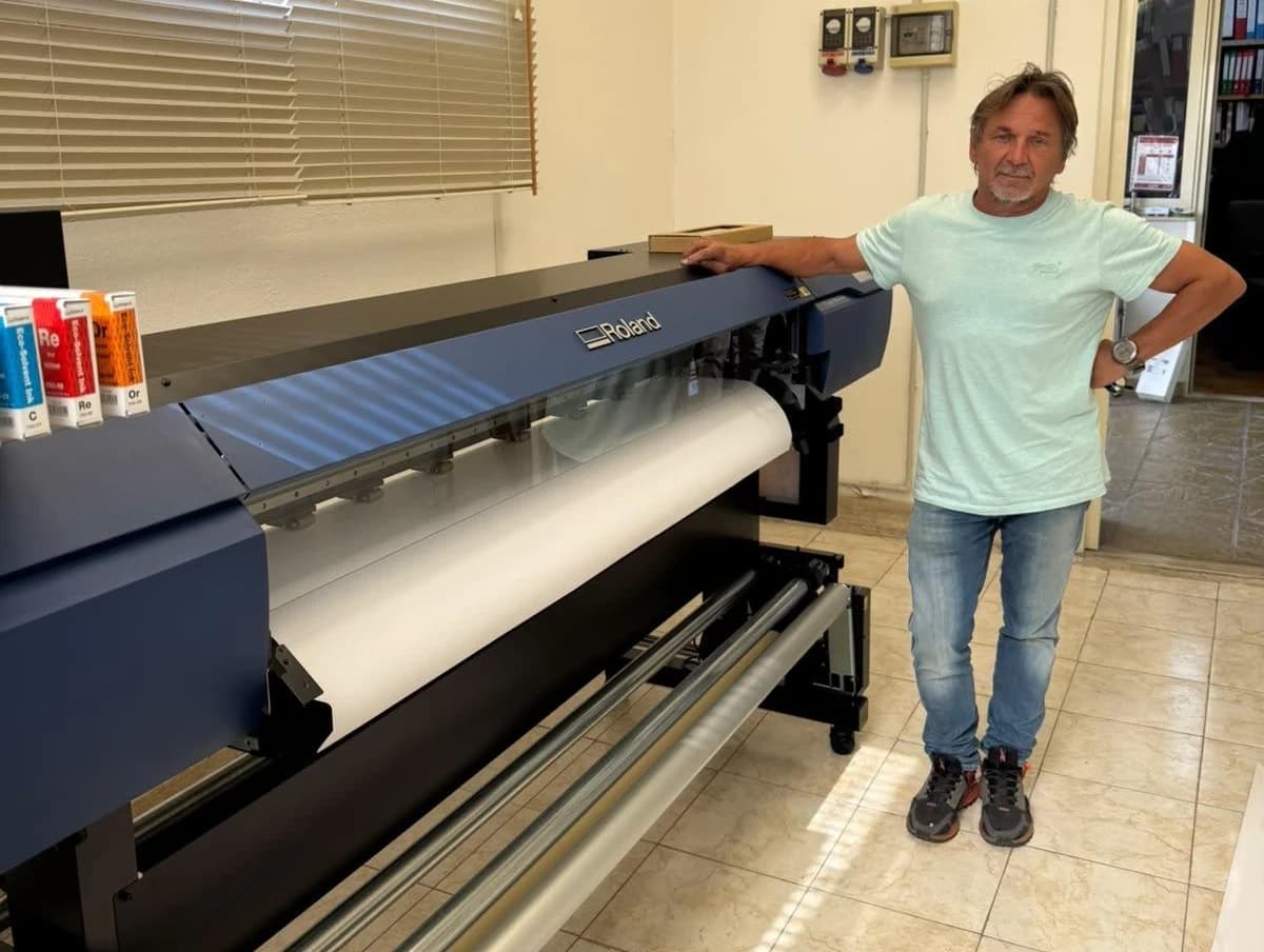 Roland TrueVIS VG4 installata da Pan System presso Zona Grafica a Roma